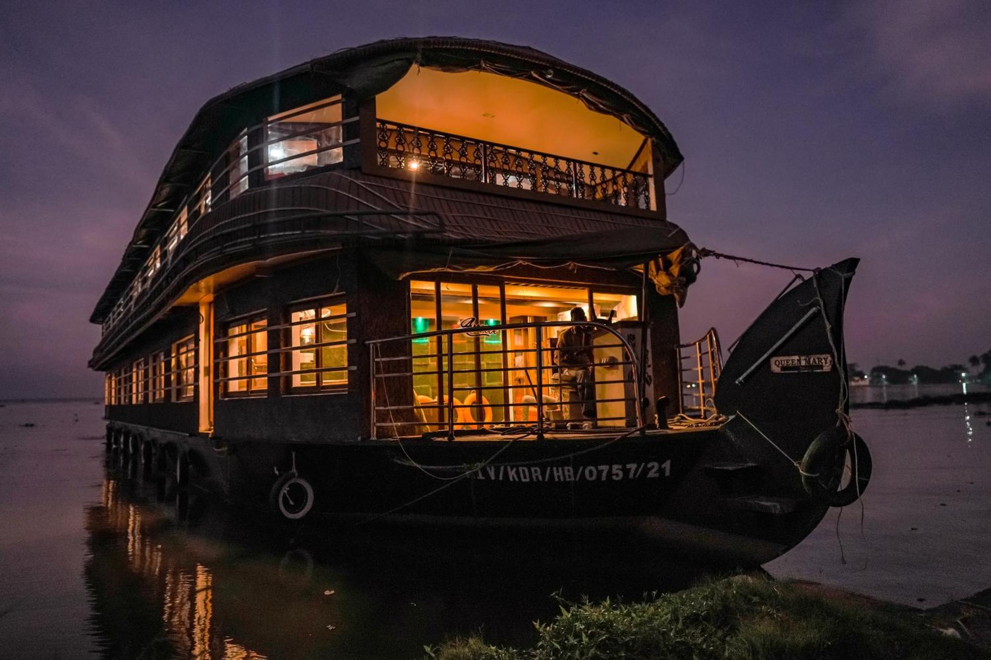 Alappuzha Venice Premium Houseboats Alleppey מראה חיצוני תמונה