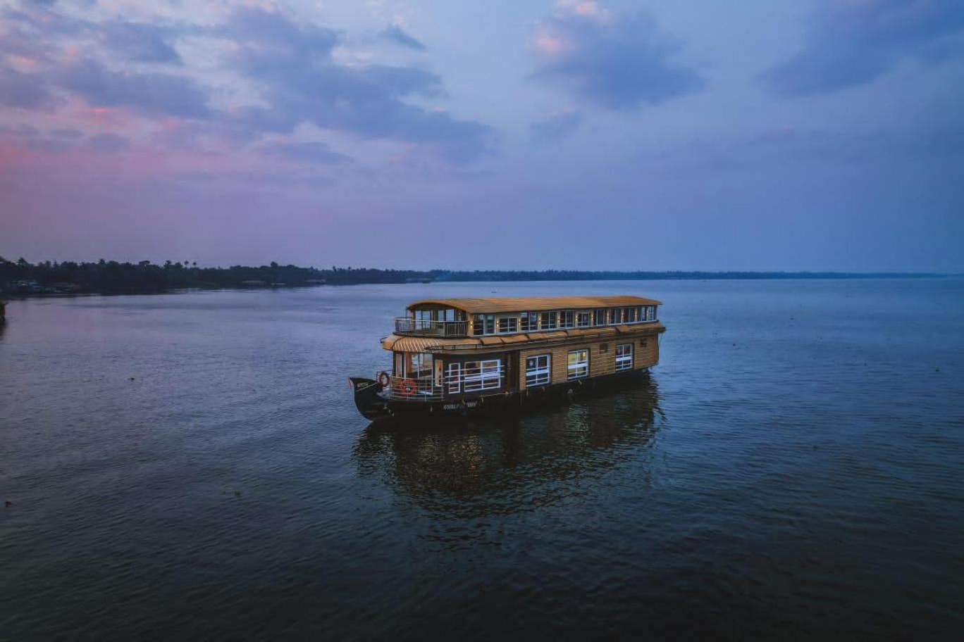 Alappuzha Venice Premium Houseboats Alleppey מראה חיצוני תמונה
