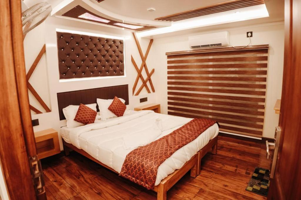 Alappuzha Venice Premium Houseboats Alleppey מראה חיצוני תמונה
